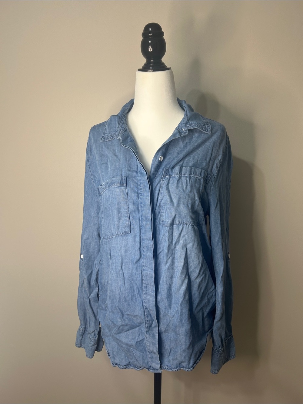 Women's Light Blue Chambray Button-Down Shirt